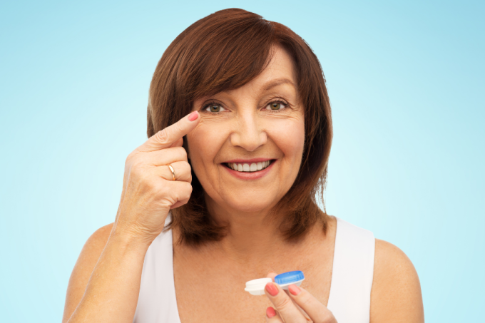 Czy można nosić soczewkę na jedno oko?