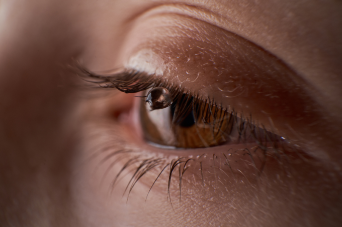 Film łzowy w oku
