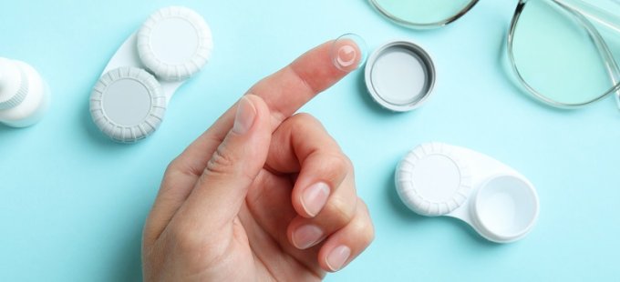 Jaki płyn do soczewek twardych?