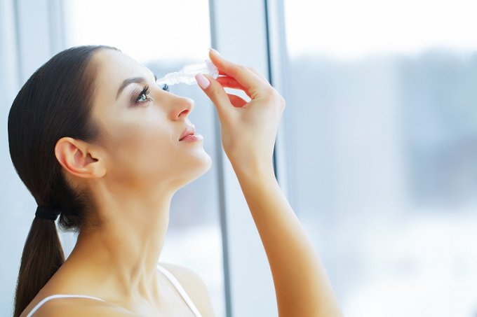 jakie krople do oczu na soczewki kontaktowe?